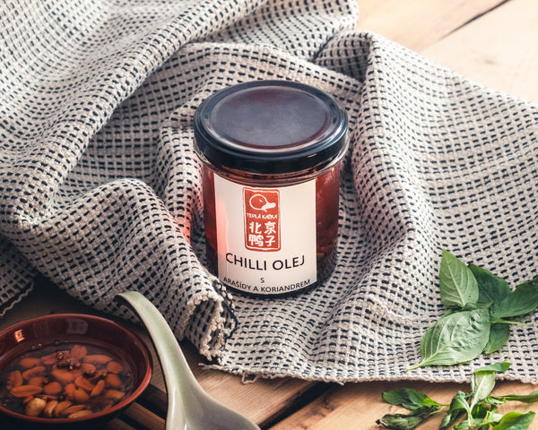 Chilli olej s arašídy a koriandrem